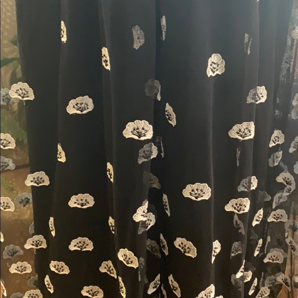 Dress - Picture 4 of 5